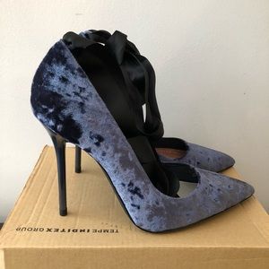 Zara blue velvet heels with ankle ribbon